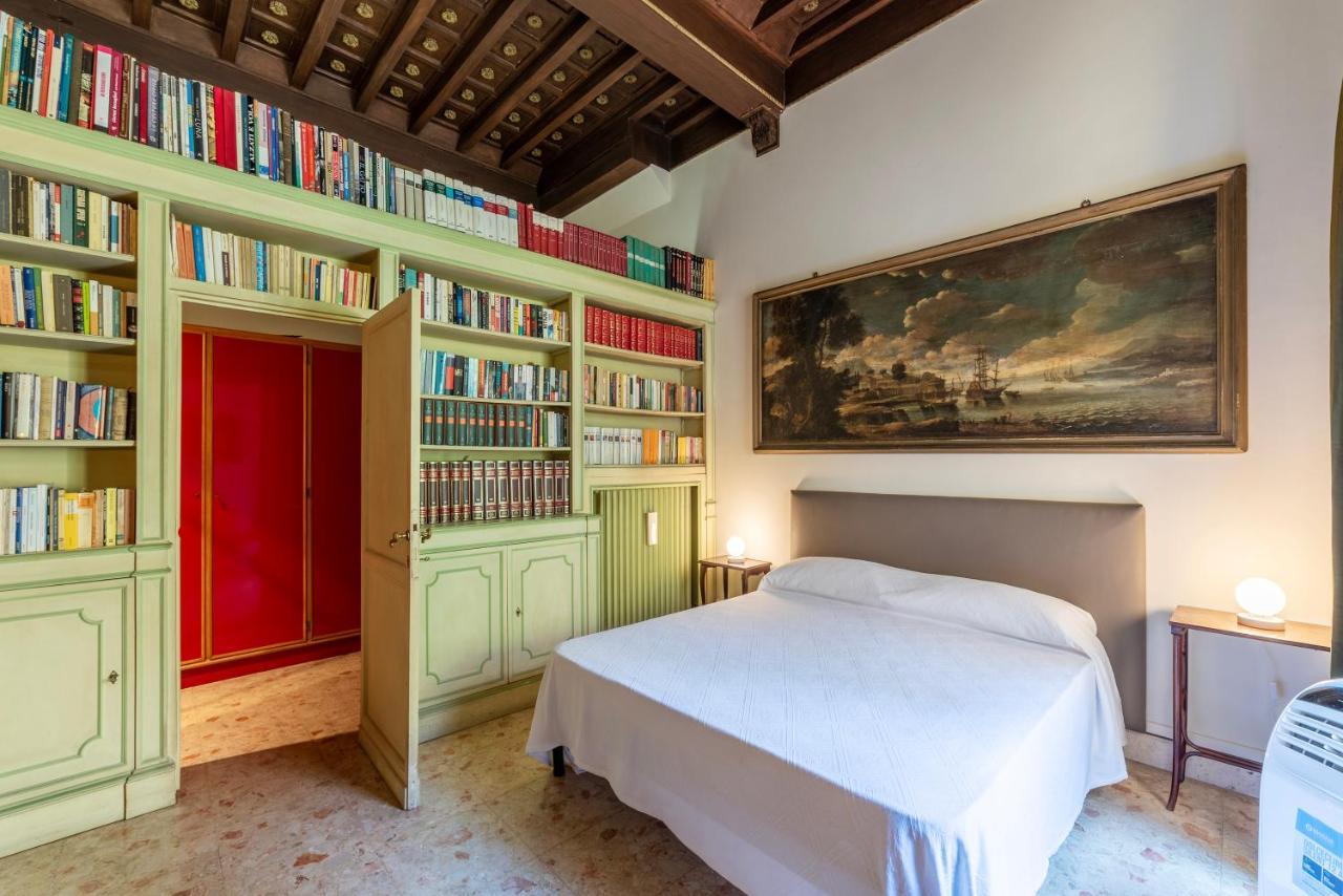 Pantheon Apartment - L'Angolo Nascosto Dei Quadri Rom Exterior foto