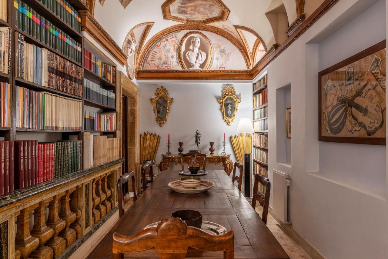 Pantheon Apartment - L'Angolo Nascosto Dei Quadri Rom Exterior foto
